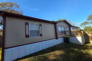 9 Ridgeway Dr, Conroe, TX 77303 - Photo 1