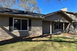 1442 Circle Dr, Sealy, TX 77474 - Photo 1