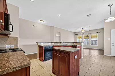 16007 Hidden Manor Drive, Houston, TX 77049 - Photo 15