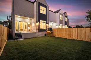 1424 E 33rd St, Houston, TX 77022 - Photo 35