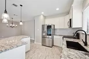 18809 Egret Bay Blvd, Webster, TX 77058 - Photo 9