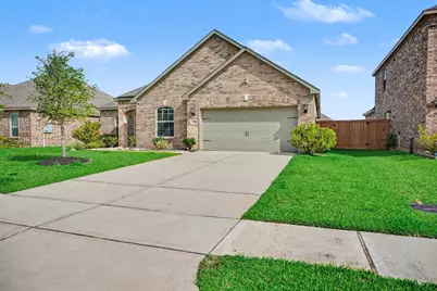 13718 Gaff Rig Drive, Texas City, TX 77510 - Photo 3
