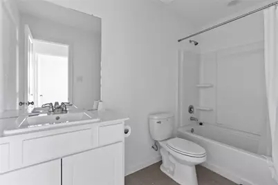 25637 Rose Creek Drive, Cleveland, TX 77328 - Photo 11