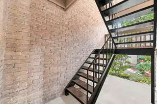 2100 Tanglewilde St, Houston, TX 77063 - Photo 5