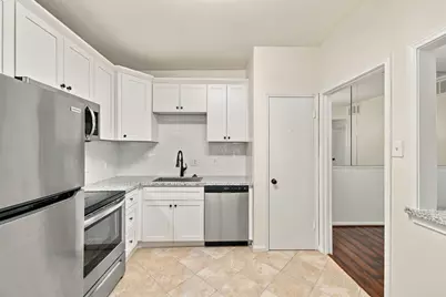 2100 Tanglewilde Street #318, Houston, TX 77063 - Photo 9