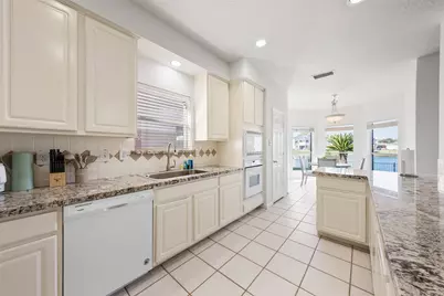 6518 Portuguese Bend Drive, Missouri City, TX 77459 - Photo 11