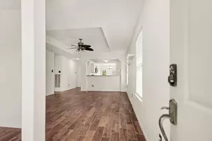 9331 Garfield Park Ln, Houston, TX 77075 - Photo 5