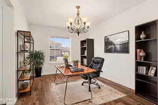 9331 Garfield Park Ln, Houston, TX 77075 - Photo 7