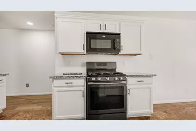 9331 Garfield Park Lane, Houston, TX 77075 - Photo 11