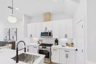 5027 Golden Forest Dr, Houston, TX 77091 - Photo 7