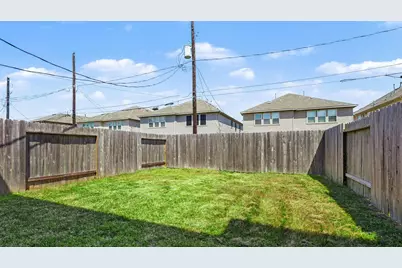 520 N 6th Street, La Porte, TX 77571 - Photo 31