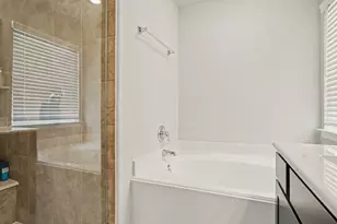 520 N 6th St, La Porte, TX 77571 - Photo 19