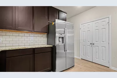 520 N 6th Street, La Porte, TX 77571 - Photo 13