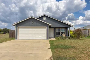 714 Flycatcher Dr, Palacios, TX 77465 - Photo 1