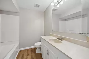 218 N Ormsby St, Alvin, TX 77511 - Photo 7