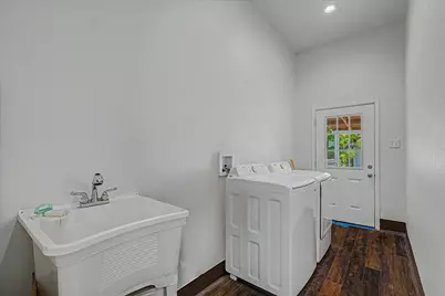 3519 Broadway Street, Galveston, TX 77550 - Photo 13