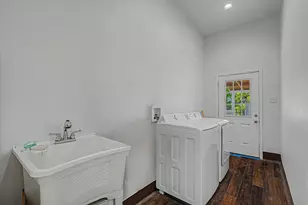 3519 Broadway St, Galveston, TX 77550 - Photo 13