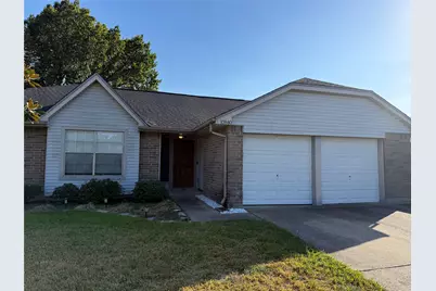 10840 E Idlewood Drive, La Porte, TX 77571 - Photo 1