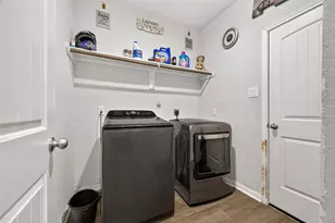 9689 Waller St, Conroe, TX 77303 - Photo 17