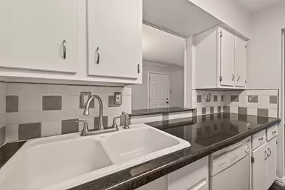 9029 Gaylord Street #125, Houston, TX 77024 - Photo 5