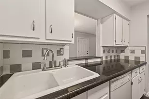 9029 Gaylord St, Houston, TX 77024 - Photo 5