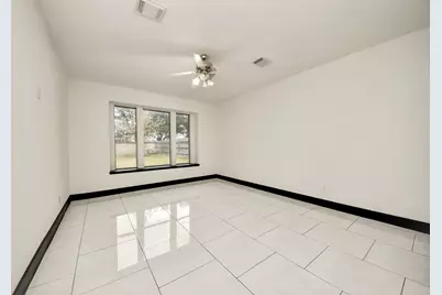 5810 Windy Knoll Lane, Rosharon, TX 77583 - Photo 9