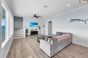 816 S Crystal Beach Rd, Port Bolivar, TX 77650 - Photo 11