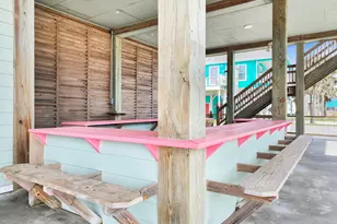 816 S Crystal Beach Rd, Port Bolivar, TX 77650 - Photo 9