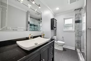 2444 Brookmere Dr, Houston, TX 77008 - Photo 29