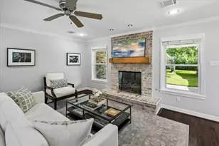 2444 Brookmere Dr, Houston, TX 77008 - Photo 9
