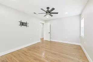 6205 S Rice Ave, Bellaire, TX 77401 - Photo 19