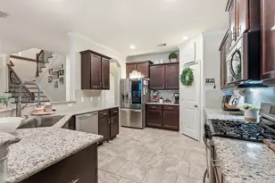 802 S Chamfer Way, Crosby, TX 77532 - Photo 9