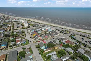 1805 19th St, Galveston, TX 77550 - Photo 3
