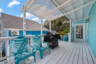 1805 19th St, Galveston, TX 77550 - Photo 23