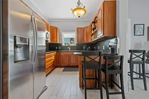 1805 19th St, Galveston, TX 77550 - Photo 9