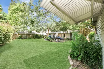 5642 Dumfries Drive, Houston, TX 77096 - Photo 31