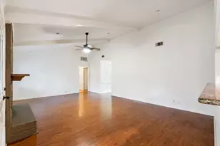 5642 Dumfries Dr, Houston, TX 77096 - Photo 17