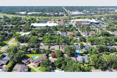 5642 Dumfries Drive, Houston, TX 77096 - Photo 35