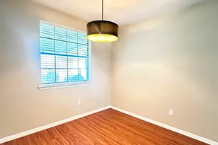 536 Castlelake Dr, Friendswood, TX 77546 - Photo 5