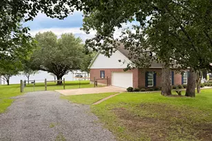 303 Lcr 911, Jewett, TX 75846 - Photo 3