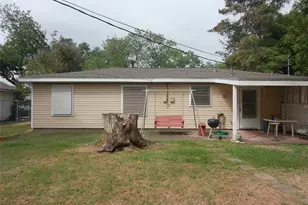 2203 Irene St, La Marque, TX 77568 - Photo 3