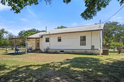 1206 W 8th St, Caldwell, TX 77836 - Photo 27