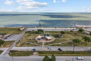 101 Grove St, La Porte, TX 77571 - Photo 5