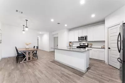 13220 Lago Acero Lane, Texas City, TX 77568 - Photo 9