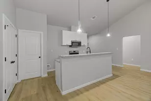 2355 Pecan St, Beaumont, TX 77701 - Photo 9