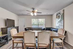 10643 Red Orchid Dr, Houston, TX 77016 - Photo 11