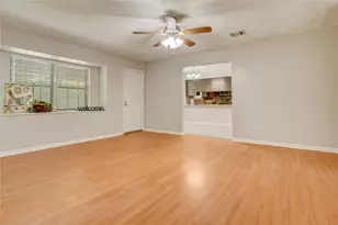 1612 Cypress Hollow St, Pearland, TX 77581 - Photo 5