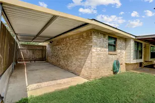 1612 Cypress Hollow St, Pearland, TX 77581 - Photo 17