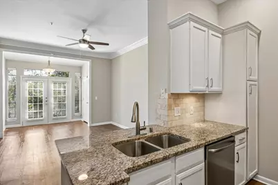 5353 Memorial Drive #2075, Houston, TX 77007 - Photo 1
