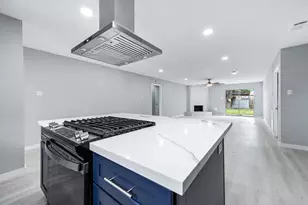 3610 Brier Gardens Dr, Houston, TX 77082 - Photo 9